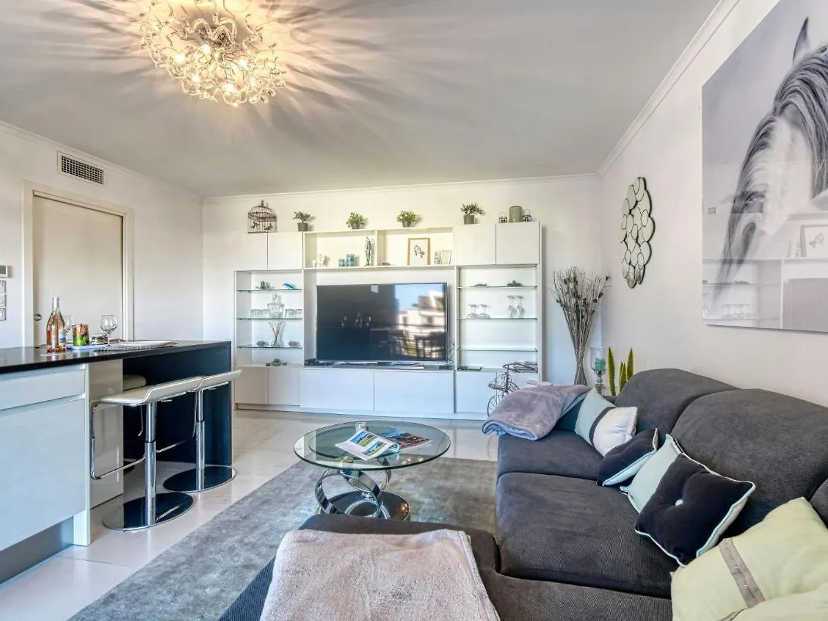Apartment Le 4 Mats-2 By Interhome Frejus